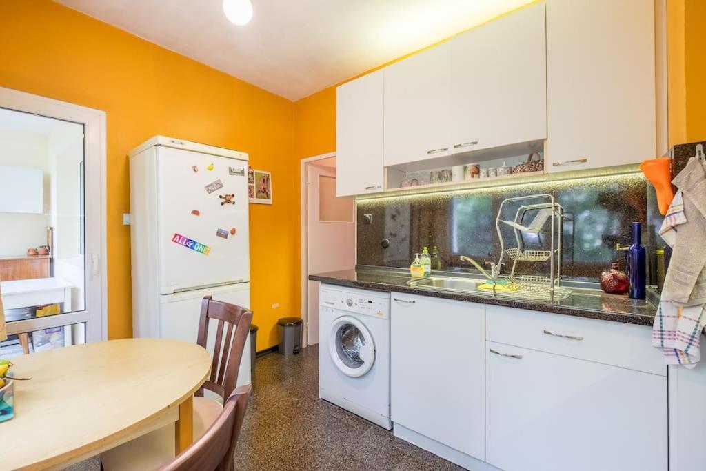 Beautiful Flat In Central Location By Flat Mаnager Sófia Exterior foto