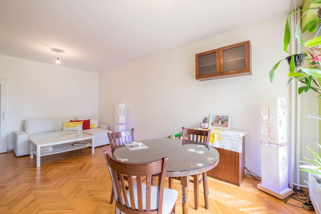 Beautiful Flat In Central Location By Flat Mаnager Sófia Exterior foto